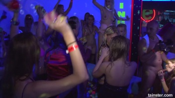 Spring Break Blow-Out Part 6 - Cam 3 Screencap 50 on www.sinx.com