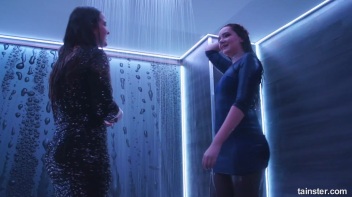 We Wanna Work It Wet! Screencap 50 on www.sinx.com