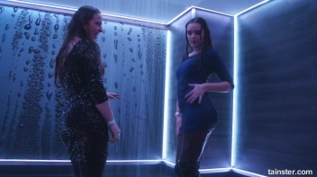 We Wanna Work It Wet! Screencap 51 on www.sinx.com