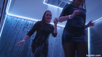 We Wanna Work It Wet! Screencap 67 on www.sinx.com