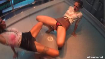 Wetlook Cats Shake That Ass Screencap 5 on www.sinx.com