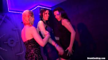 International Summer Lovin' Part 2 - Lesbo Cam Screencap 7 on www.sinx.com