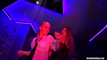 International Summer Lovin' Part 2 - Lesbo Cam Screencap 27 on www.sinx.com