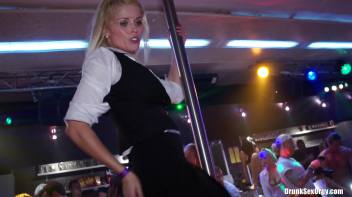 International Summer Lovin' Part 2 - Lesbo Cam Screencap 36 on www.sinx.com