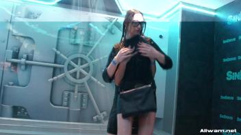 Soaked And Sexy Screencap 38 on www.sinx.com