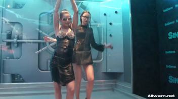 Soaked And Sexy Screencap 42 on www.sinx.com