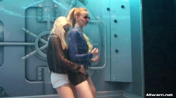 Soaked And Sexy Screencap 47 on www.sinx.com