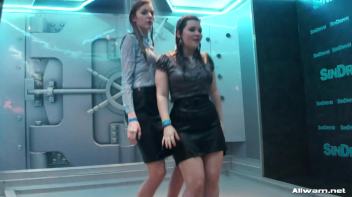 Soaked And Sexy Screencap 73 on www.sinx.com