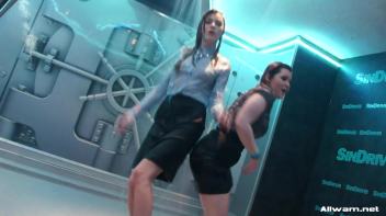 Soaked And Sexy Screencap 75 on www.sinx.com