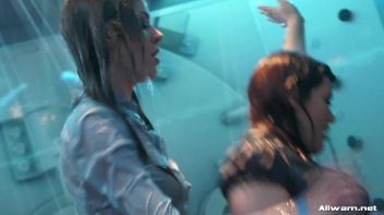 Soaked And Sexy Screencap 80 on www.sinx.com