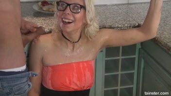 Capturing The Jizz and Piss Moment! Screencap 114 on www.sinx.com