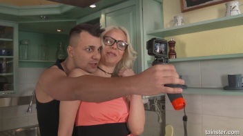 Capturing The Jizz and Piss Moment! Screencap 6 on www.sinx.com