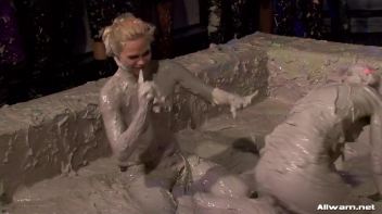 Two Blondes Get Stupid In The Mud! Screencap 57 on www.sinx.com