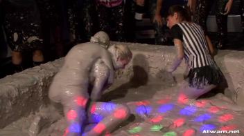 Two Blondes Get Stupid In The Mud! Screencap 66 on www.sinx.com