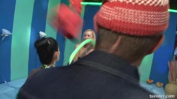 Bikini Beach Balls Part 1 - Cam 2 Screencap 70 on www.sinx.com