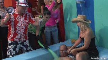 Bikini Beach Balls Part 1 - Cam 2 Screencap 78 on www.sinx.com