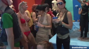 Bikini Beach Balls Part 3 - Cam 2 Screencap 67 on www.sinx.com