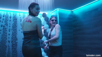 The Wetlook Vibe Is Very Alive! Screencap 19 on www.sinx.com