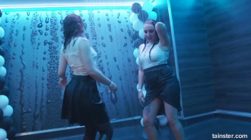 The Wetlook Vibe Is Very Alive! Screencap 47 on www.sinx.com