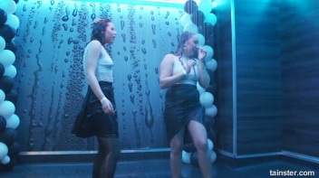 The Wetlook Vibe Is Very Alive! Screencap 51 on www.sinx.com