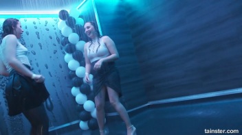 The Wetlook Vibe Is Very Alive! Screencap 56 on www.sinx.com