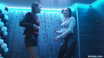 The Wetlook Vibe Is Very Alive! Screencap 69 on www.sinx.com