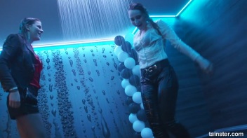 The Wetlook Vibe Is Very Alive! Screencap 72 on www.sinx.com