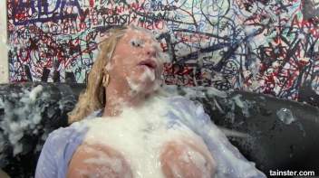 What a mess! Screencap 97 on www.sinx.com