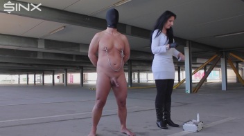 Den Sack im Parkhaus genadelt Screencap 16 on www.sinx.com