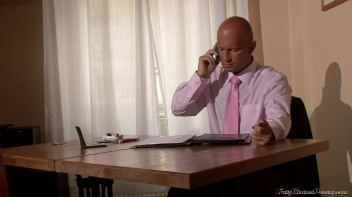 Full Piss Service Secretaries Screencap 3 on www.sinx.com