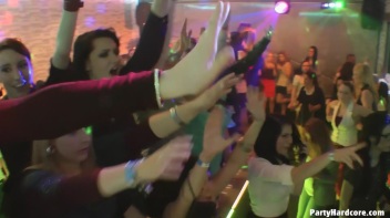 Party Hardcore Gone Crazy Vol. 11 Part 6 - Cam 4 Screencap 24 on www.sinx.com