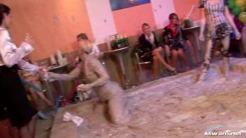 Blonde vs. Brunette Mud Battle Screencap 38 on www.sinx.com