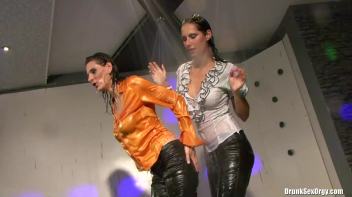 Crazier By The Dozen Part 3 - Shower Cam Screencap 50 on www.sinx.com