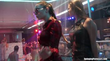 Summer Jam Bang Part 5 - Shower Cam Screencap 87 on www.sinx.com