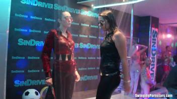 Summer Jam Bang Part 5 - Shower Cam Screencap 103 on www.sinx.com