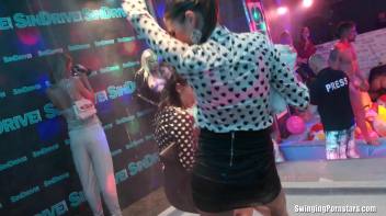 Summer Jam Bang Part 5 - Shower Cam Screencap 27 on www.sinx.com