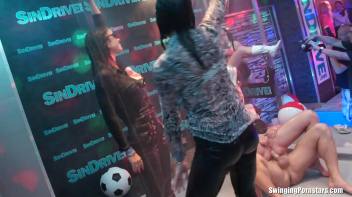 Summer Jam Bang Part 5 - Shower Cam Screencap 3 on www.sinx.com