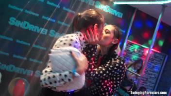 Summer Jam Bang Part 5 - Shower Cam Screencap 31 on www.sinx.com