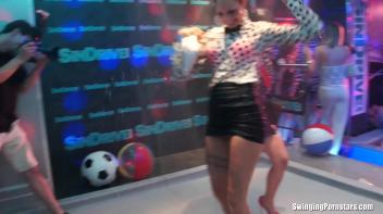 Summer Jam Bang Part 5 - Shower Cam Screencap 38 on www.sinx.com