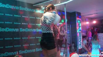 Summer Jam Bang Part 5 - Shower Cam Screencap 41 on www.sinx.com