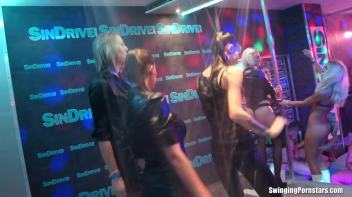 Summer Jam Bang Part 5 - Shower Cam Screencap 56 on www.sinx.com