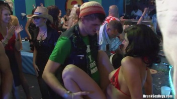 Bikini Beach Balls Part 3 - Cam 3 Screencap 94 on www.sinx.com