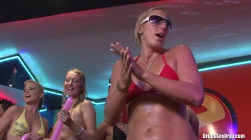 Bikini Beach Balls Part 3 - Cam 3 Screencap 109 on www.sinx.com