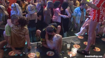 Bikini Beach Balls Part 3 - Cam 3 Screencap 60 on www.sinx.com