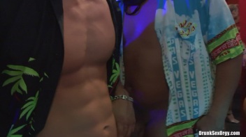 Bikini Beach Balls Part 3 - Cam 3 Screencap 76 on www.sinx.com