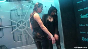 Sexy amateur chicks own the wet dancefloor Screencap 69 on www.sinx.com