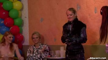 Nessa Devil vs. Sara Screencap 50 on www.sinx.com