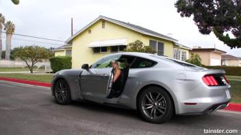 Gorgeous looking lesbians covered in piss Screencap 4 on www.sinx.com