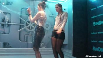 Gorgeous Shower Girls Screencap 44 on www.sinx.com