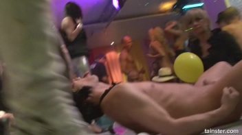 Club Cunts Part 5 - Cam 4 Screencap 88 on www.sinx.com